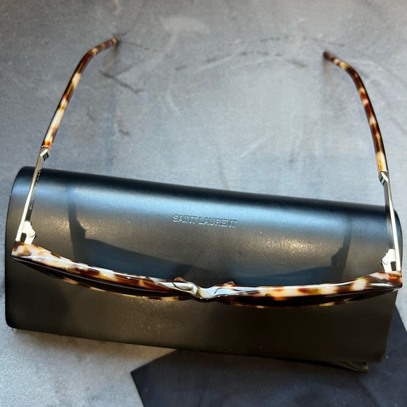 YSL Monogram Cat Eye Tortoise Shell Sunglasses - Picture 16 of 17